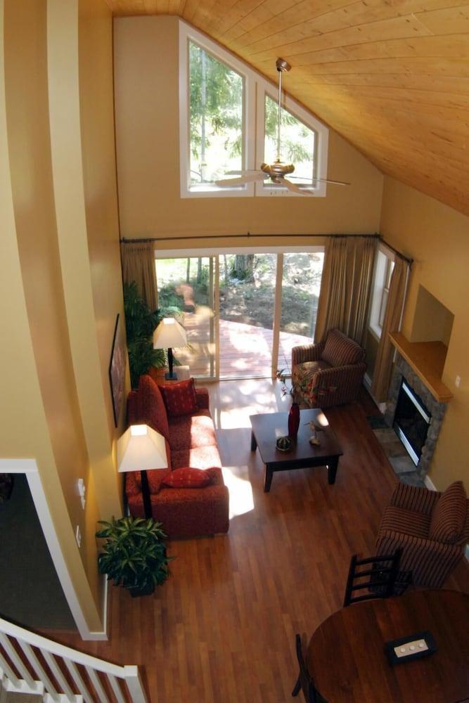 Oceanside Village Resort Parksville Exterior foto